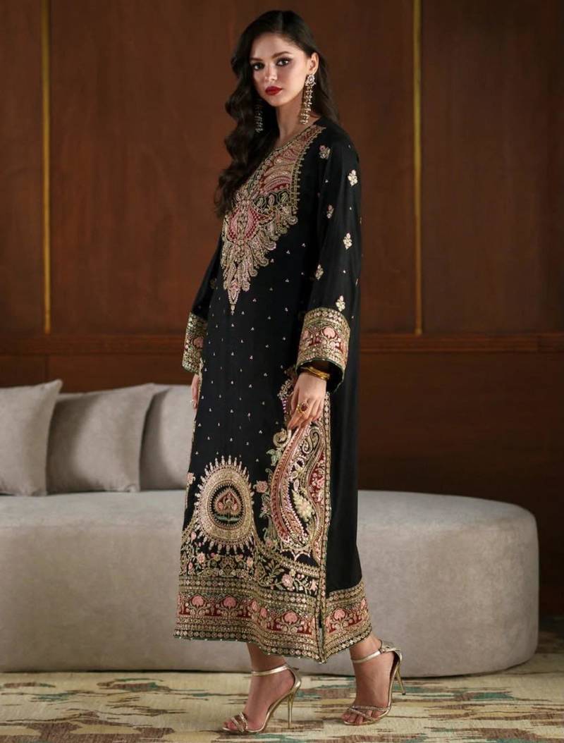 Black silk blend embroidered kurta set