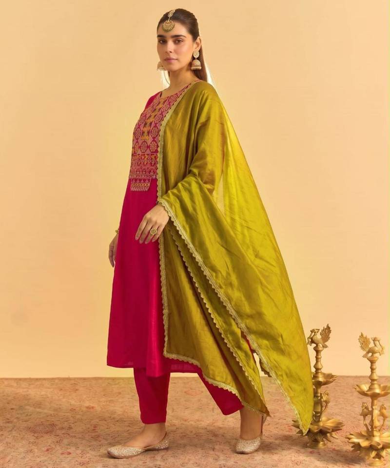 Rani-pink silk blend embroidered kurta set