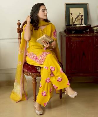 Yellow crepe embroidered farshi salwar set 3