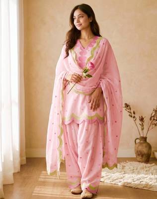 Baby-pink chanderi embroidered farshi salwar set 2