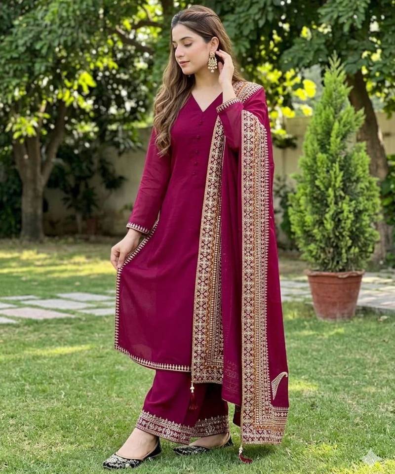 Crimson silk blend embroidered farshi salwar set