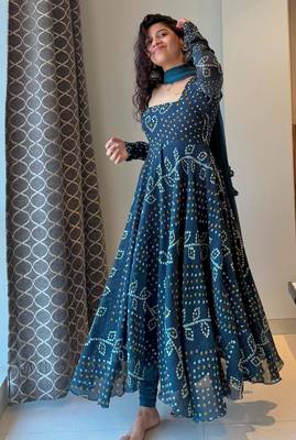 Teal-blue faux georgette embroidered flared gown set 3