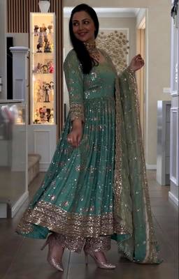 Blue silk blend embroidered flared gown set 1