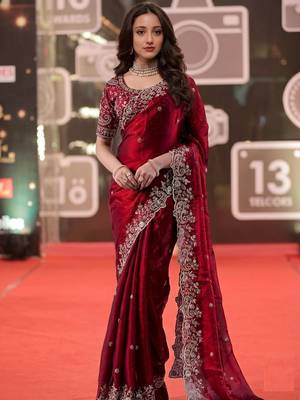 maroon jimmy choo embroidered embellished havy work wedding wear saree 2