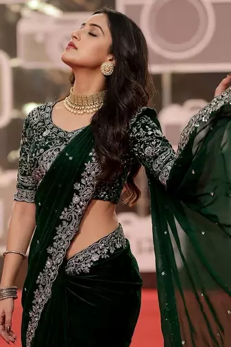 green jimmy choo embroidered embellished havy work wedding wear saree