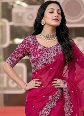 pink jimmy choo embroidered embellished havy work wedding wear saree 2