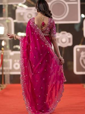pink jimmy choo embroidered embellished havy work wedding wear saree 3
