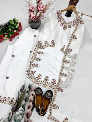 White silk blend embroidered palazzo set 2