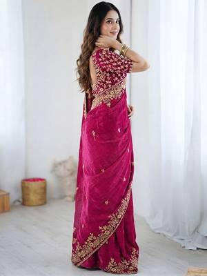 Pink jimmy choo zari butti work embellished wedding wear saree 3