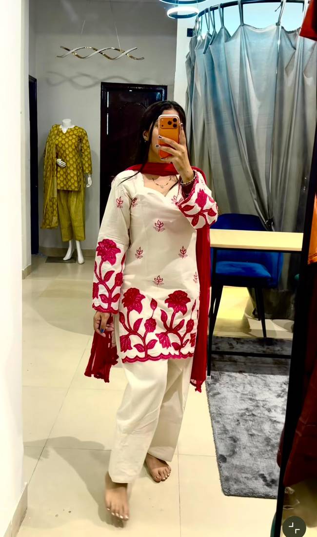 Off-white cotton poly embroidered kurta set