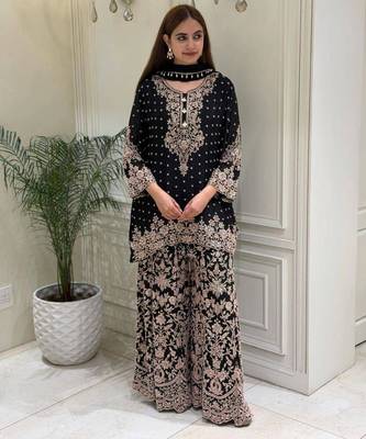 Black faux georgette embroidered palazzo set 1