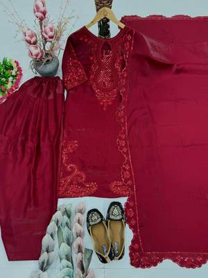 Maroon silk blend embroidered farshi salwar set 4