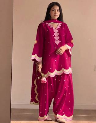 Magenta silk blend embroidered farshi salwar set 3