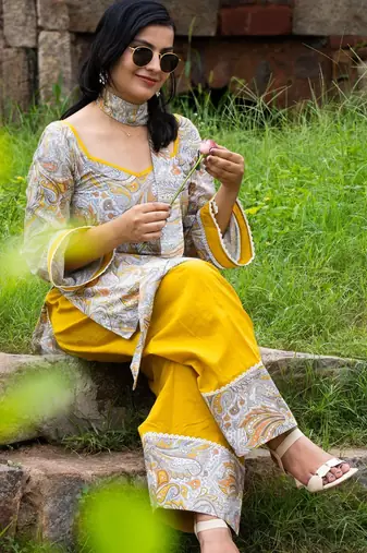 White crepe printed farshi salwar set
