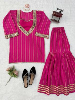 Dark-magenta silk blend embroidered sharara set 4