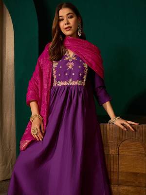 Dark-purple silk blend embroidered kurta set 4
