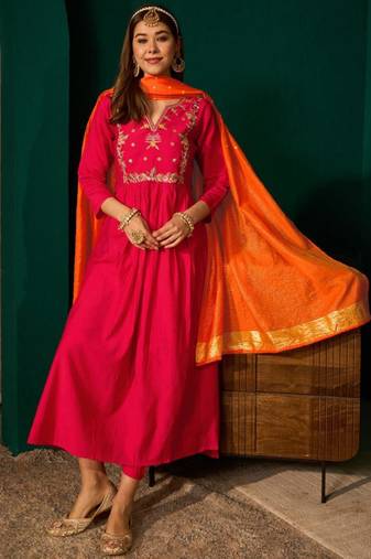 Rani-pink silk blend embroidered kurta set