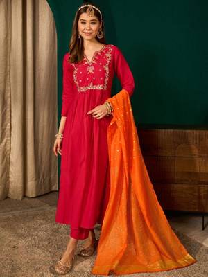 Rani-pink silk blend embroidered kurta set 2