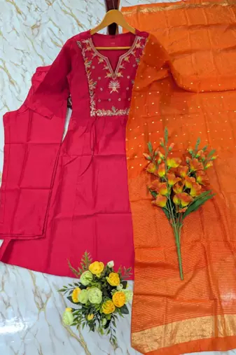 Rani-pink silk blend embroidered kurta set