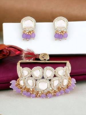 Gold plated white kundan studded lavender purple beaded choker necklace set with earrings for women 4