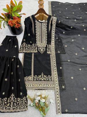 Black silk blend embroidered sharara set 4