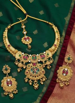 Gold plated pink & green meenakari ethnic hasli necklace set with earrings and maang tikka for women 4