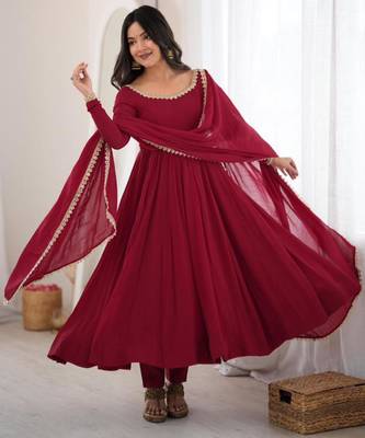 Maroon chanderi embroidered flared gown set 1