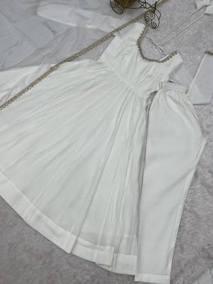 Off-white chanderi embroidered flared gown set 4