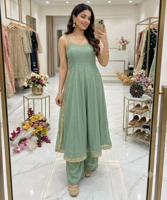 Light-green silk blend embroidered palazzo set 1