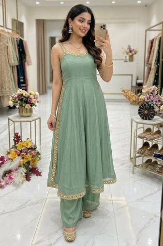 Light-green silk blend embroidered palazzo set
