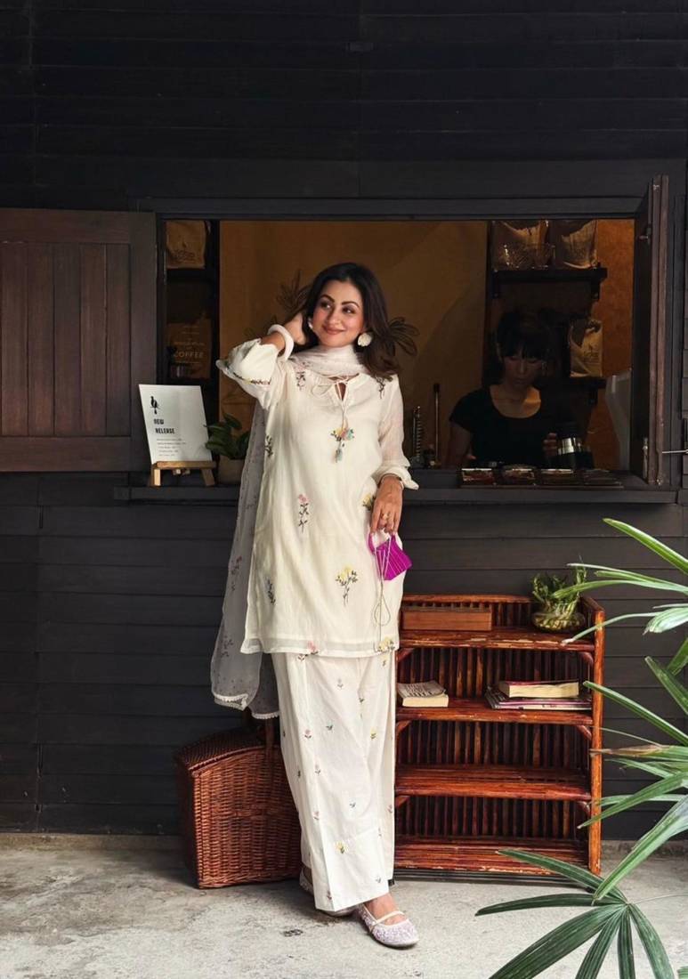 Off-white chanderi embroidered farshi salwar set