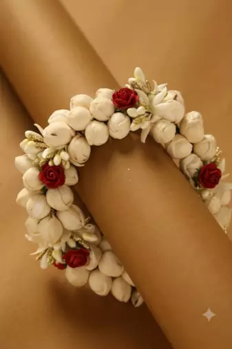 Traditional Mogra Gajra hair accessory with Red Roses & Gold Accents