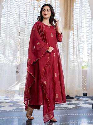 Dark Rose Chanderi Kurta Suit Set 2