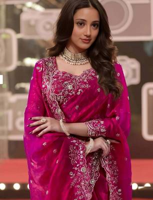 pink jimmy choo embroidered embellished havy work wedding wear saree 5