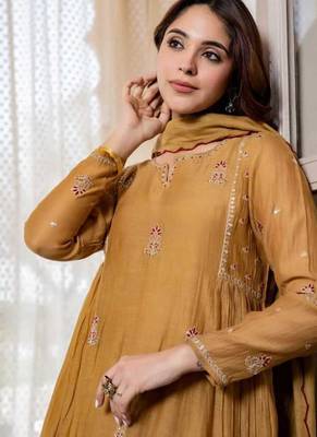 Beige Mul Kurti Suit Set 4
