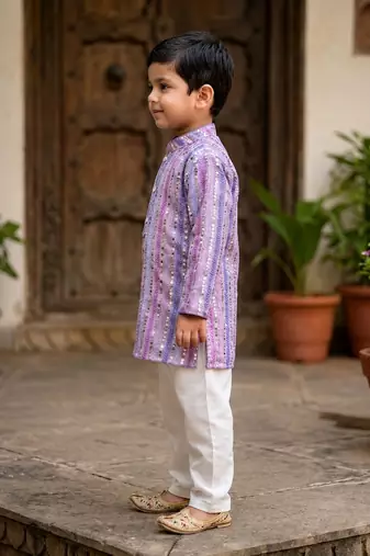 Lavender polyester embroidered full sleeve mandarin collar kurta and pyjama set