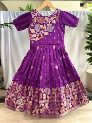 Charming girls frock with intricate floral weaving and a stylish panel design 3