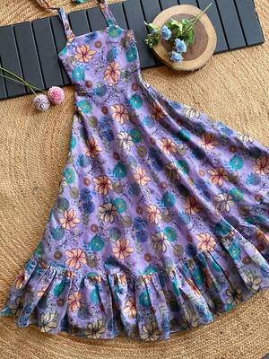 A cute ruffled floral print dress for girls 2