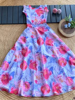 A charming floral gown in tabby for girl 4