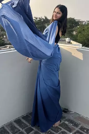 Blue tie & dye mul cotton saree with blouse piece