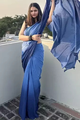Blue tie & dye mul cotton saree with blouse piece