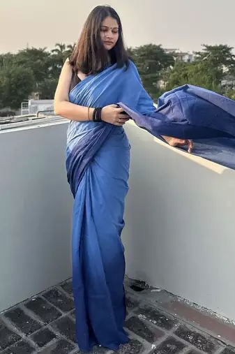 Blue tie & dye mul cotton saree with blouse piece