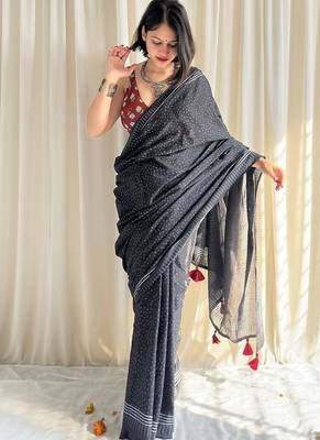 Black hand block printed mulmul cotton saree with blouse piece 3