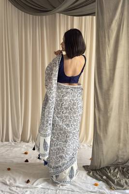 Blue & white half-half hand block printed mulmul cotton saree with blouse piece 2