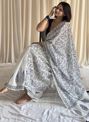 Blue & white half-half hand block printed mulmul cotton saree with blouse piece 4