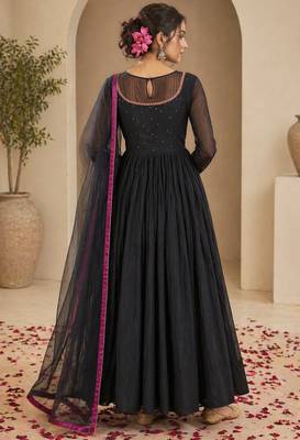 Black chanderi thread work anarkali suit 2