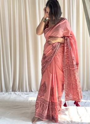 Hand block printed pink mulmul saree with blouse piece 2