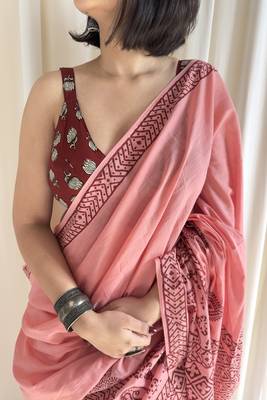 Hand block printed pink mulmul saree with blouse piece 4