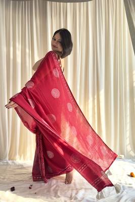 Red hand block printed mulmul cotton saree with blouse piece 4