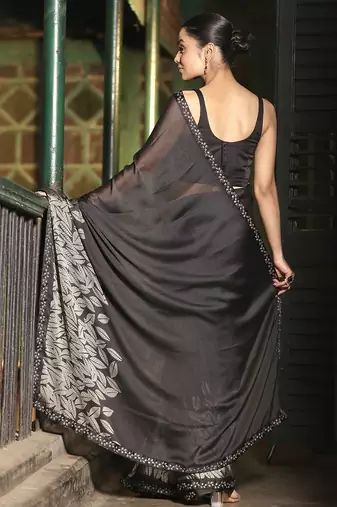 Soft moss crepe black printed saree with blouse piece